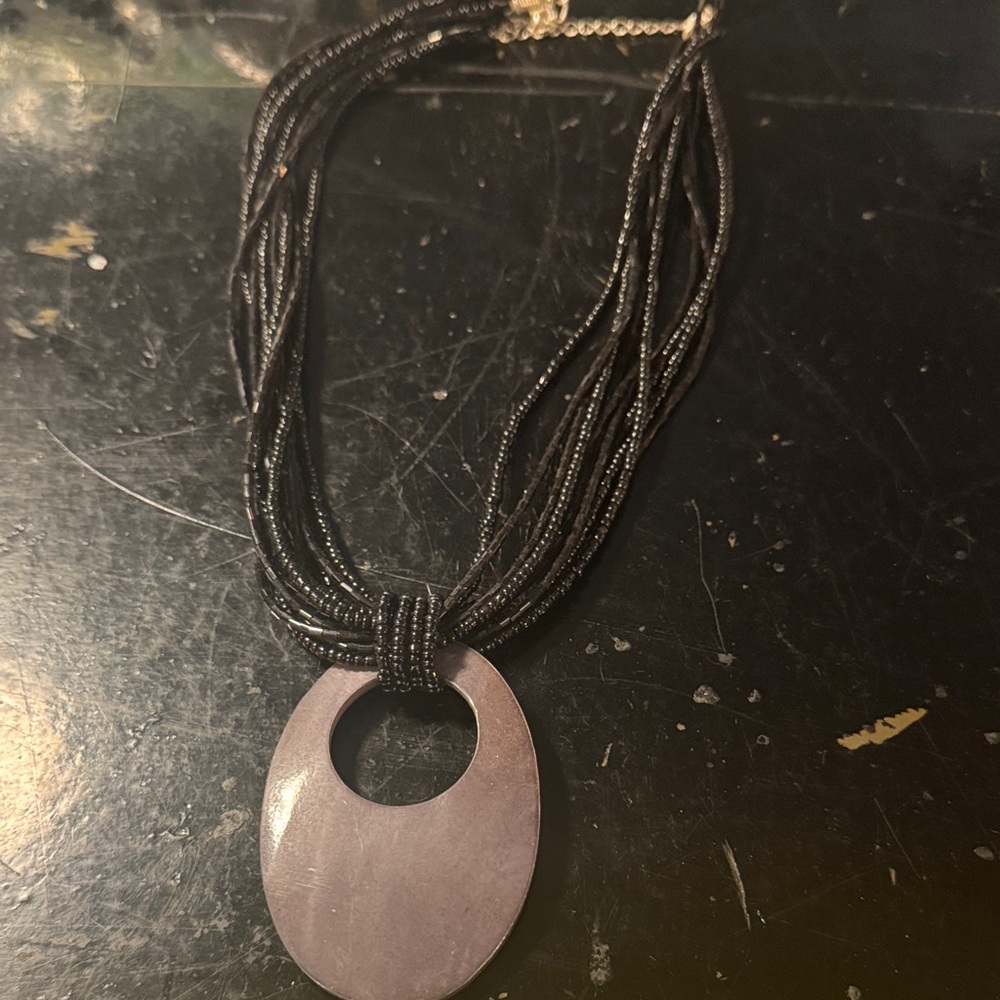 Elegant Black Pendant Necklace